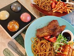 -Rabbit Cafe私房西餐甜点咖啡(栖霞路店)