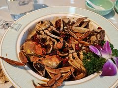 -嗨辣小聚·盘锦河蟹·海鲜烧烤龙虾(盘锦十年好店)
