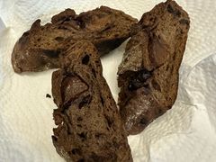 秋月梨黑巧紫檀棍-佐敦面包铺·JORDAN BAKERY