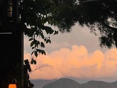 -城墙外BAR