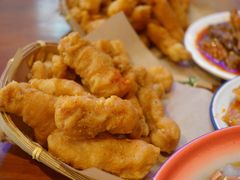 -爆炸头阿姨小四川正宗川味小吃(无任何分店)
