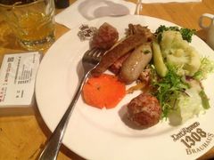 自助餐-皇冠自酿啤酒坊(中国红街5号楼店)