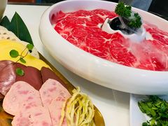 -洪氏嗨捞·猪肚鸡火锅(阳光天地店)