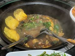 -人民公社铁锅炖·东北菜(卫国道店)