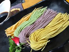 -洪氏嗨捞·广东猪肚鸡·椰子鸡火锅(西咸万象城店)