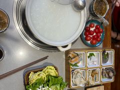 -四点金粥底火锅(沂州里店)