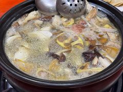 -菌之家·专业纯野生菌火锅·特色炒菌