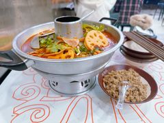 -碰湘地·鲜切牛肉麻辣烫(新世纪家园店)