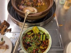 -胡须佬鸡煲四季火锅店(石厦西村直营店)