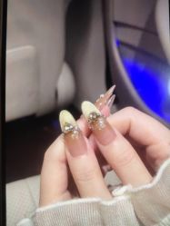 -洛伊科技抗衰护肤中心