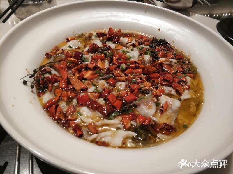 听朋友说这家的菜还不错，位置也蛮好找的