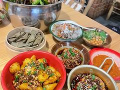 -拐枣巷小串串(财大店)
