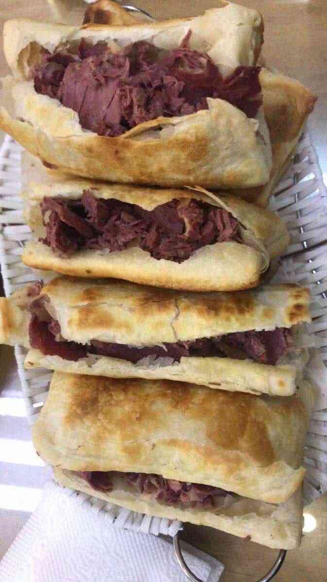 万贯全驴鲜驴肉火烧皇家壹里店