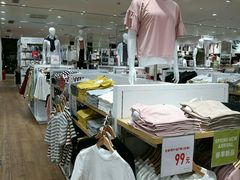 -优衣库(广州恒宝广场店)