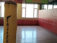 -英特健身俱乐部