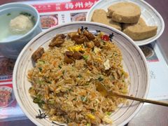 -扬二春炒饭(国庆路总店)