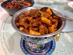 牛腩炖山药煲-花家八爷府(王府井·故宫店)