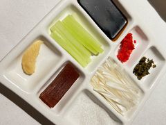 小料-四季民福烤鸭店(外滩外白渡桥店)