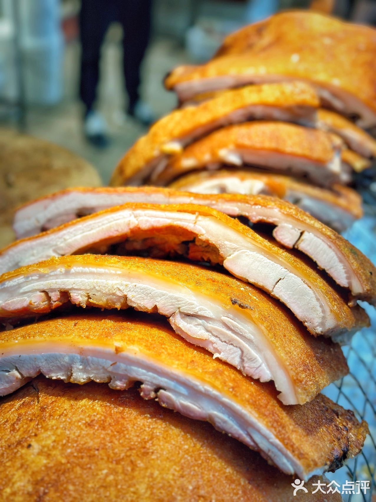 销魂脆皮烧肉｜手撕猪手每日排长龙烧腊店推荐