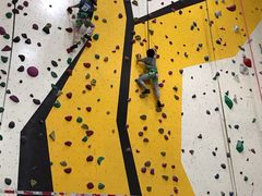 -问山MountQuest攀岩馆