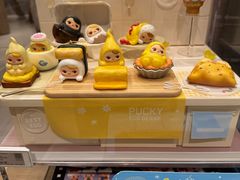 -泡泡玛特POPMART(国金街店)