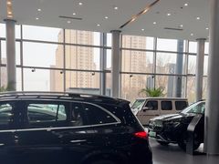 -天津波士信达奔驰4S店(卫津南路店)