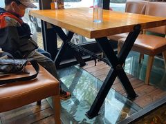 靠窗位-颐和•海鲜砂锅粥•啫啫煲(奥林匹克广场店)