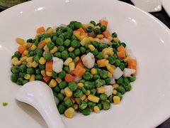 -河畔春天时尚餐厅