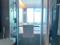 -上海龙之梦万丽酒店