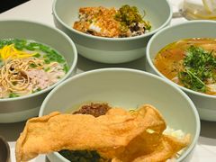 小锅米线-胡麻(静安嘉里店)
