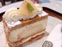 白桃拿破仑酥-KNOTKNOT珞珞·日式甜品(K11店)