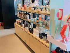 零售区-星巴克臻选(郑州中原万达店)