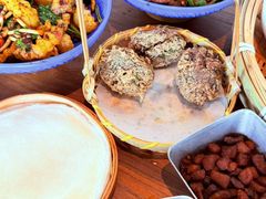 -包整·丝娃娃(一览甲秀楼风景店)