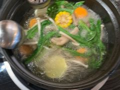 -东椰·海南椰子鸡火锅(朝阳门店)