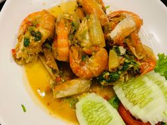 -J Daeng Seafood