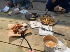 -J Create城市露营咖啡·简餐·宠物(上海动物园店)