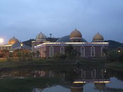 -中国死海旅游度假区