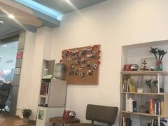 -上海先进东风标致雪铁龙4S店(青浦店)