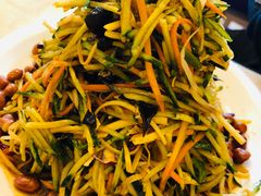 -胖太太四川麻辣排骨串(镇江路分店)