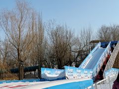 -欢乐水魔方水世界