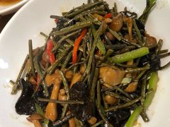 珍菌山野菜-上关雪東北菜(中房金谊店)