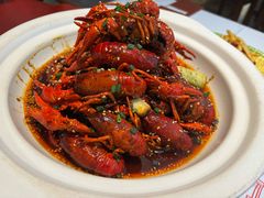 -肥肥虾庄·金牌油焖大虾(汉口城市广场店)