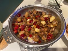 干锅蒜香鸡-刘胖子家常菜·蹄花焖藕(江汉路总店)