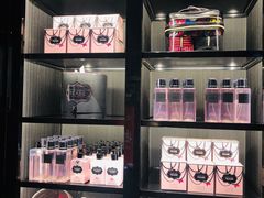 -Victoria's Secret(杭州湖滨银泰in77店)