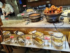 自助取餐区-野山舂·贵州现舂酸汤火锅(鸿通城店)