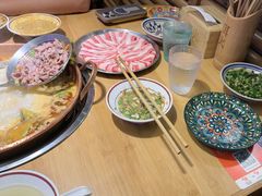 -洱火云南酸菜牛肉火锅(石景山当代商城店)