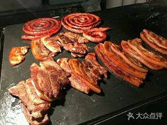 -原住民美食石板烤肉山猪肉