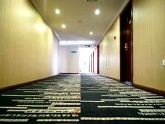 -申鹏国际商务酒店(西安东大街大差市地铁站店)