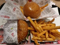 -The Habit Burger Grill 哈比特汉堡(爱琴海店)