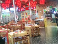 大堂-么肆烤肉·中式自助·烤肉大排档(街道口季佳PAI店)